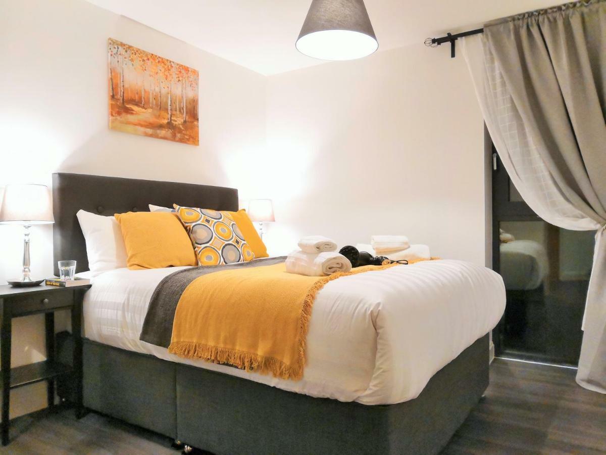Apartment Comfy Center At Inge Street By Hf Group Birmingham