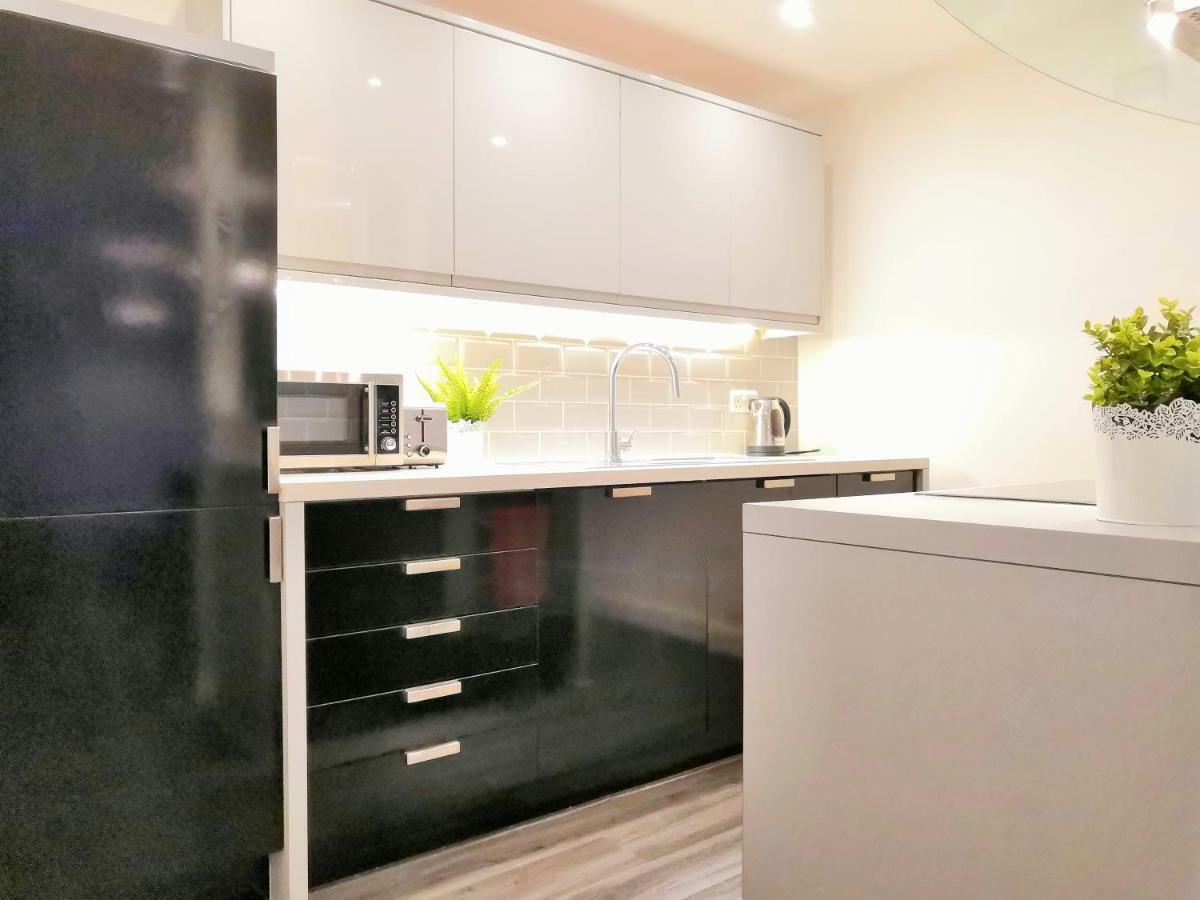 Apartment Comfy Center At Inge Street By Hf Group
