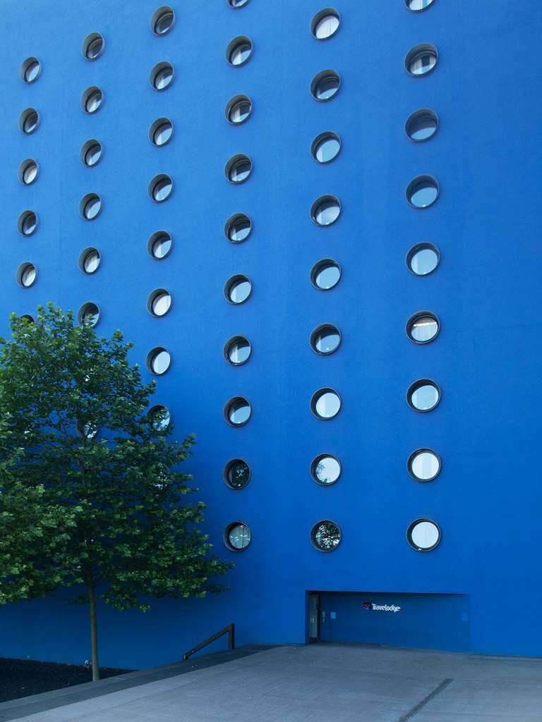Travelodge Dunlop Hotel