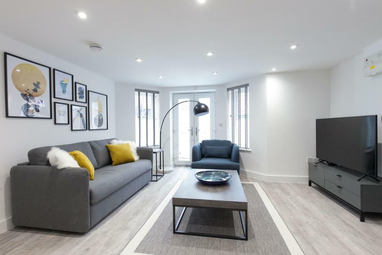 Montague House Serviced