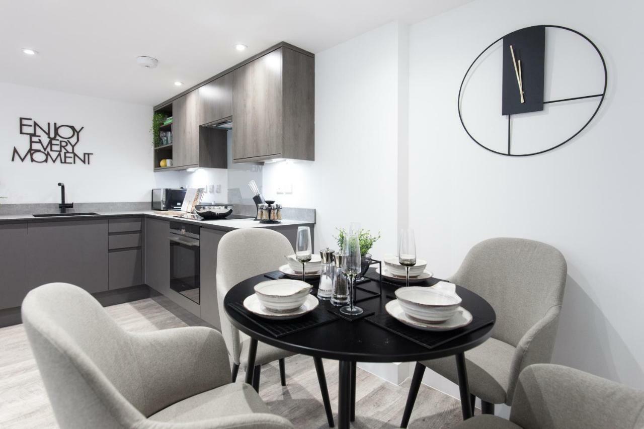 Montague House Serviced *
