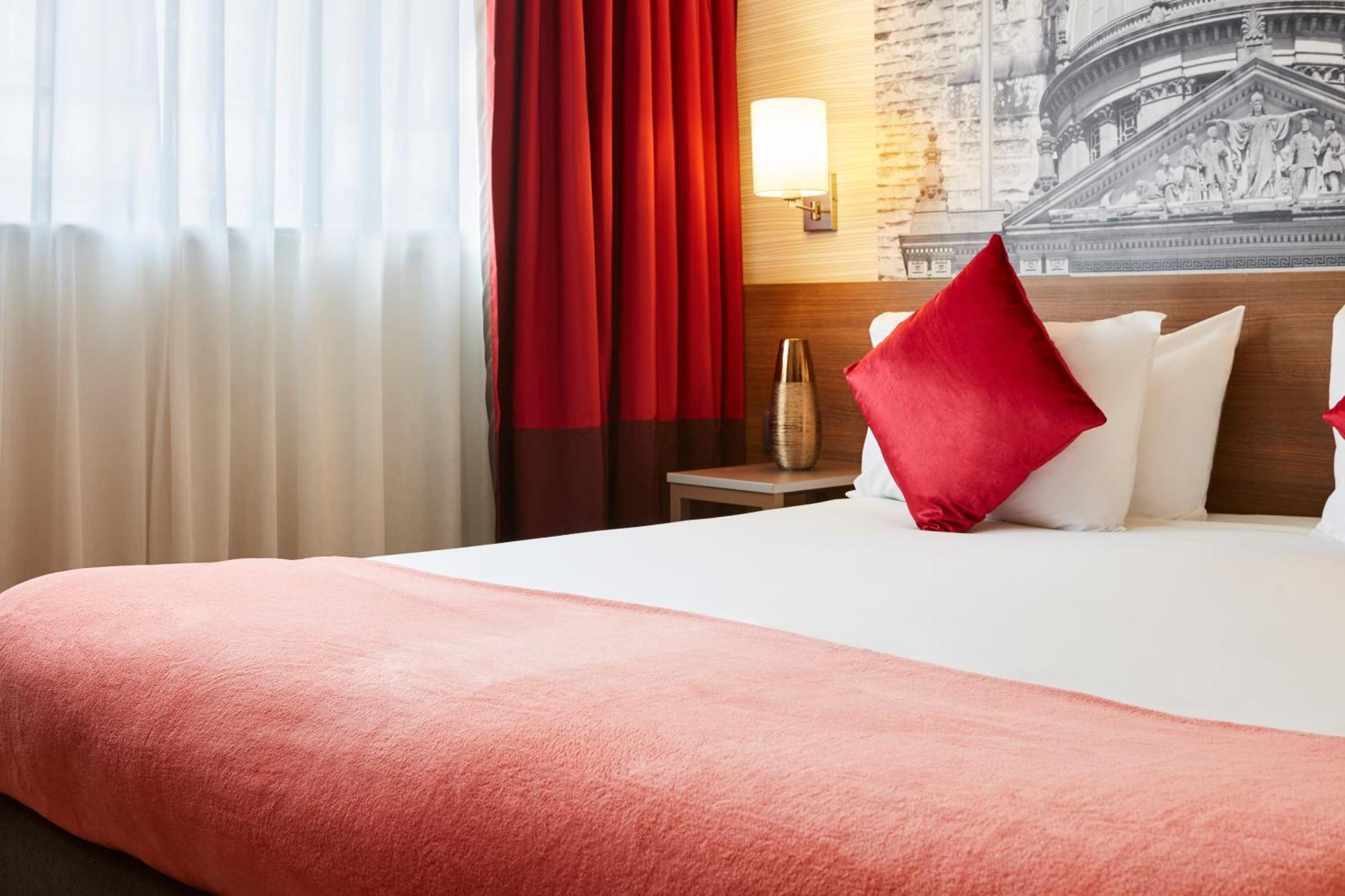 Adagio Centre Aparthotel 4*