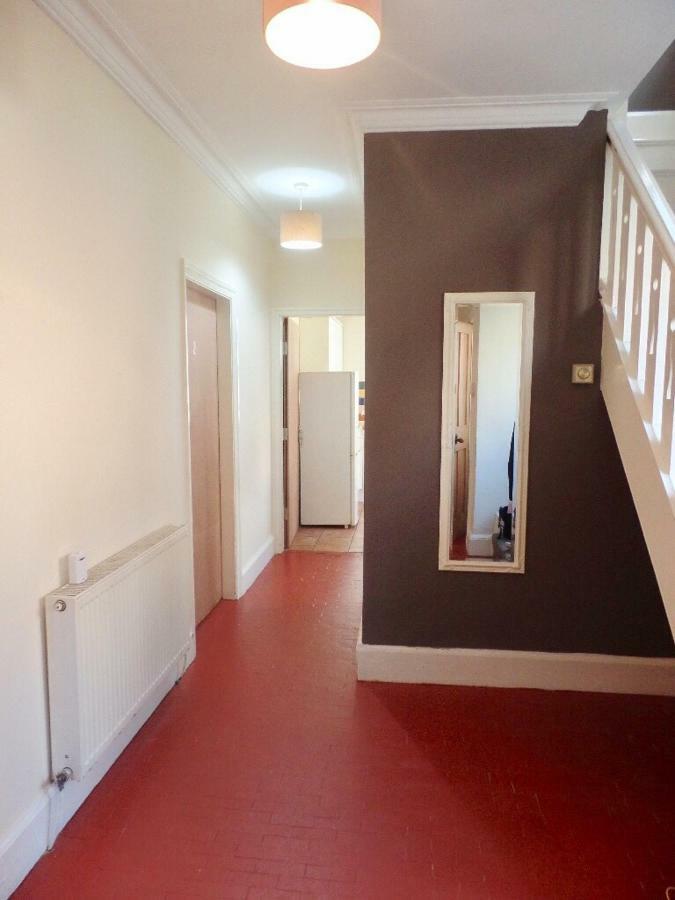 Harold's House Guest house *