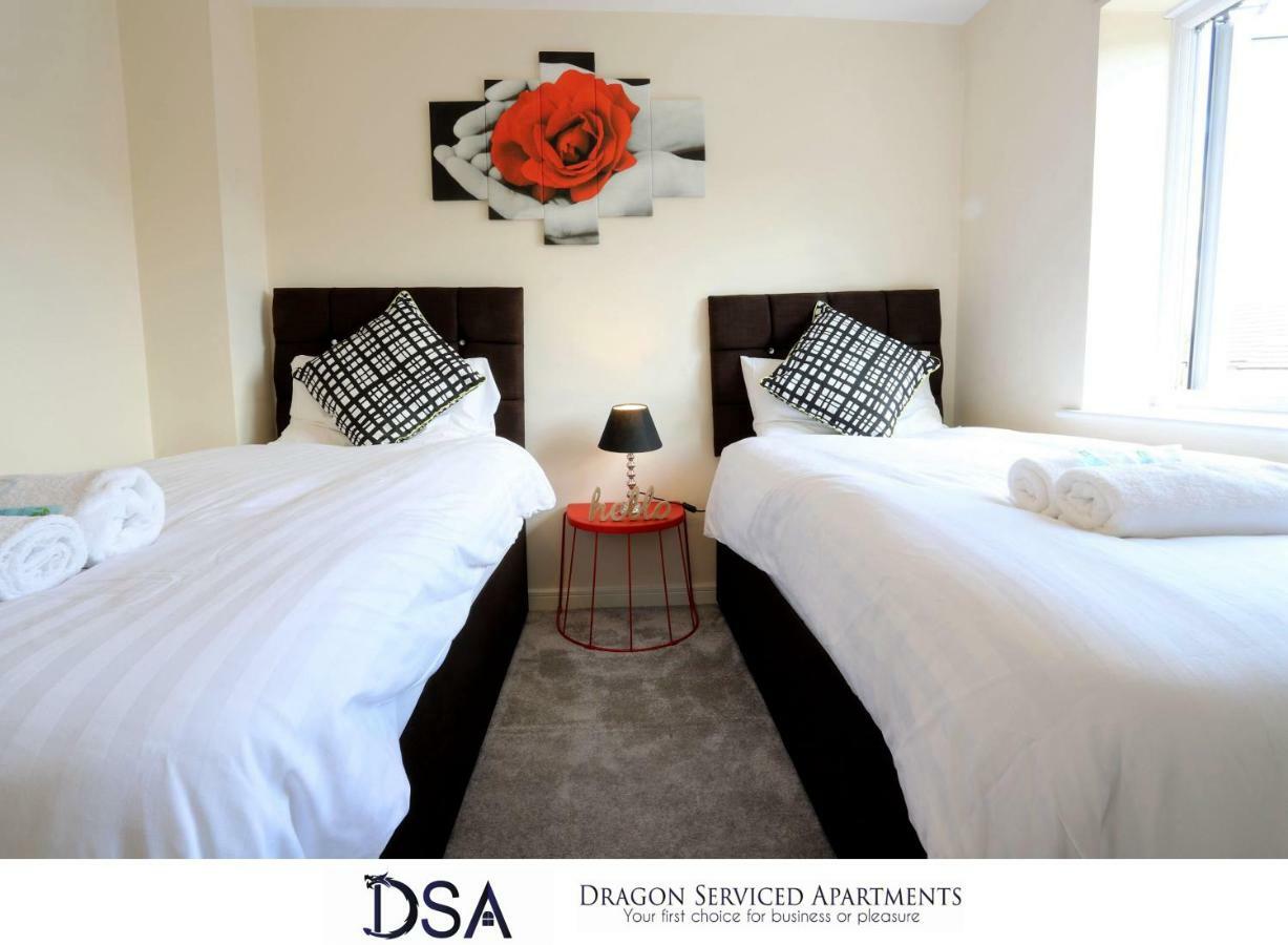 Stunning Beauty 3 Beds3 Baths Homebase For Necairport Apartment