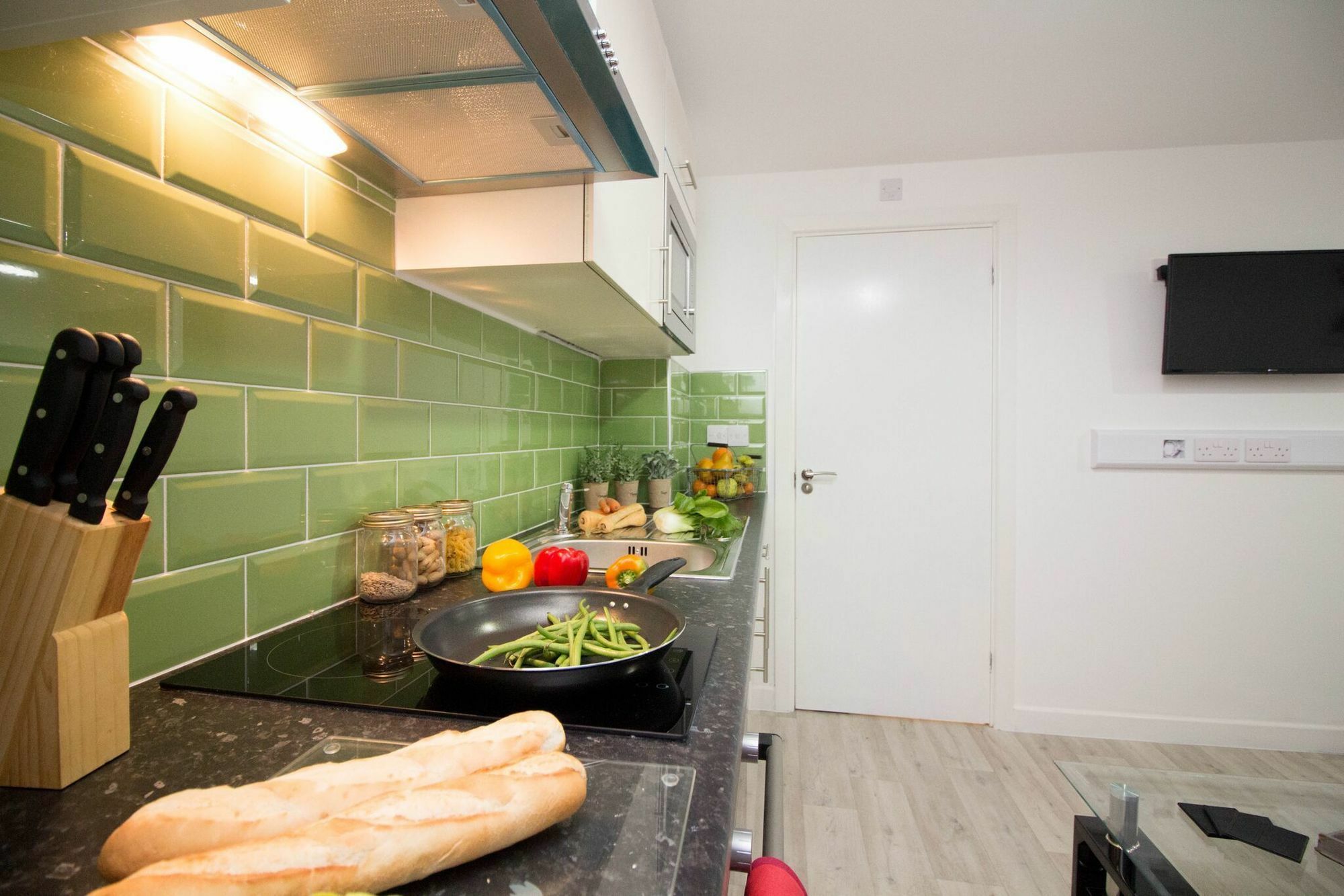 Diamond - Grand Square Apartment *