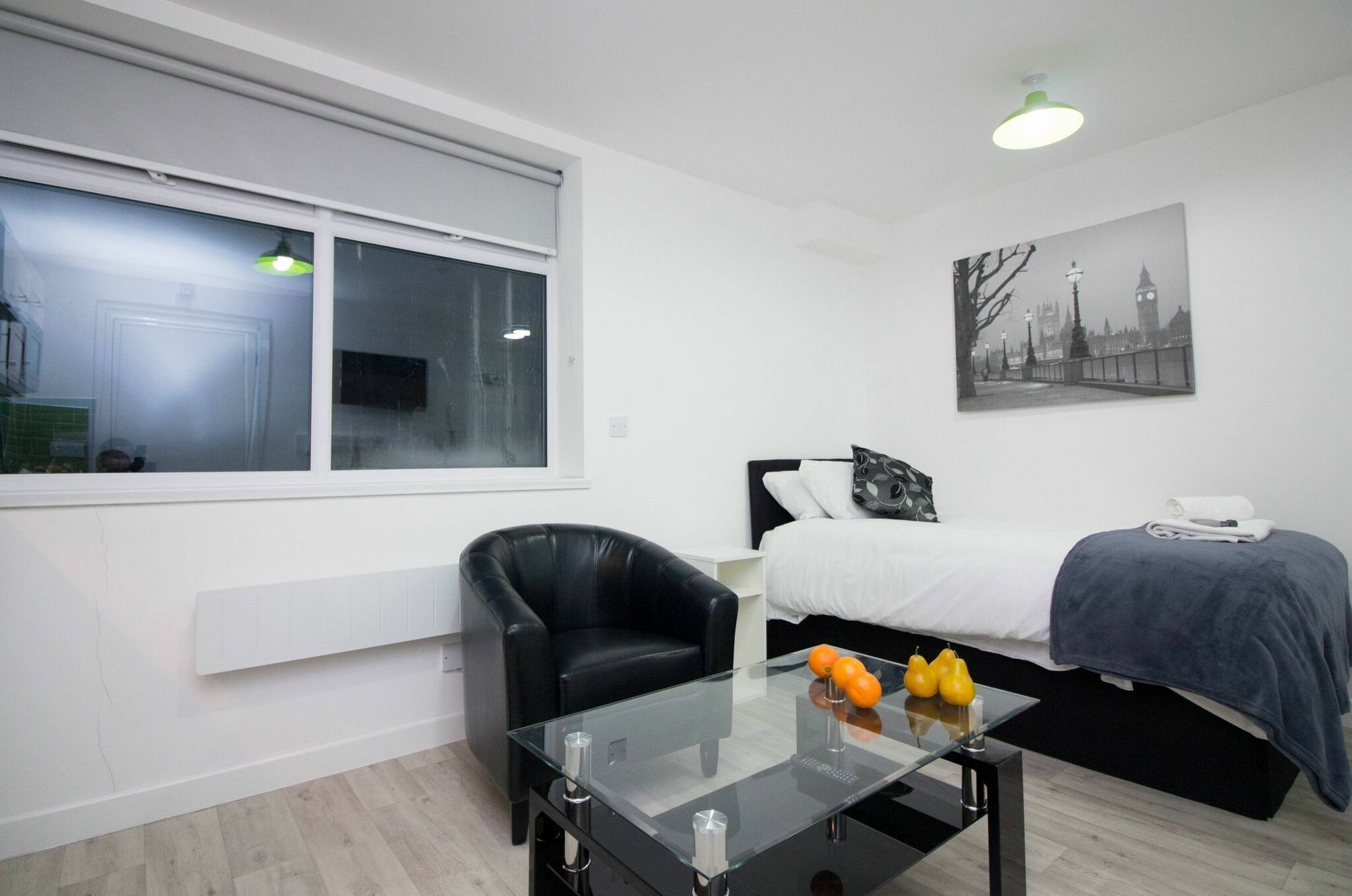 Diamond - Grand Square Apartment Birmingham