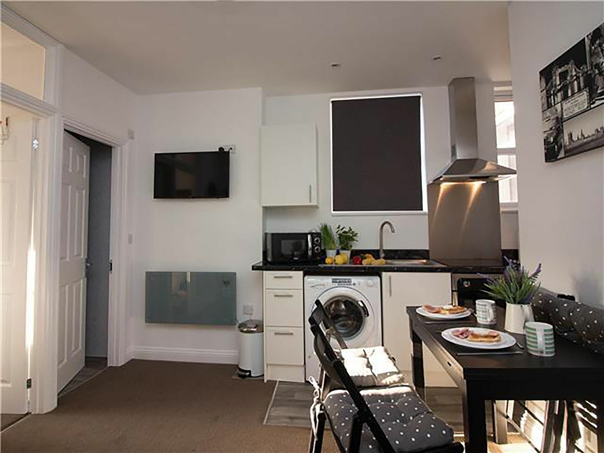 Diamond - Moseley Mews Apartment
