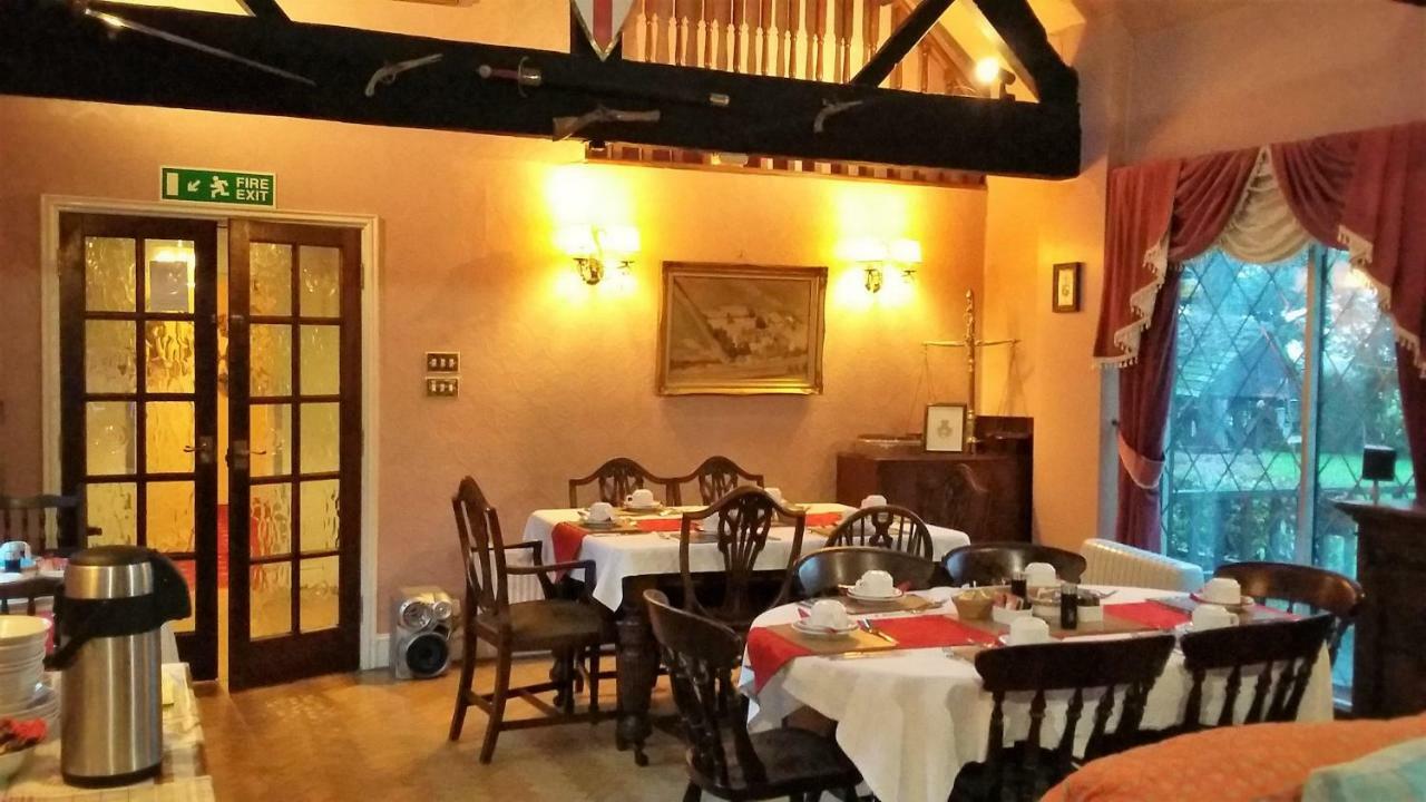 Hotel Featherstone Farm 3*