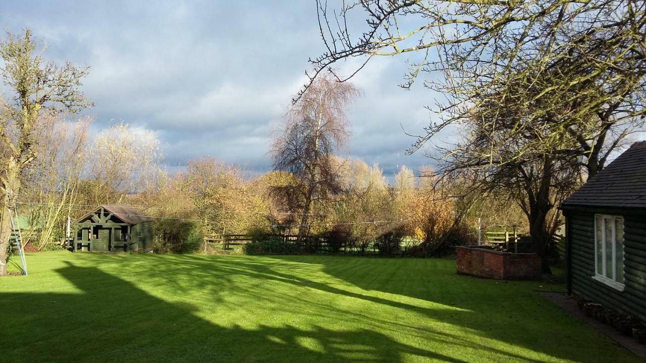Featherstone Farm Shareshill