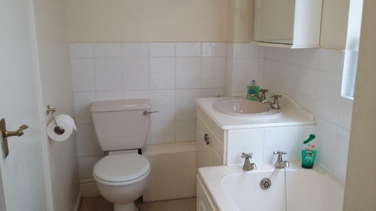 Featherstone Farm 3* Shareshill
