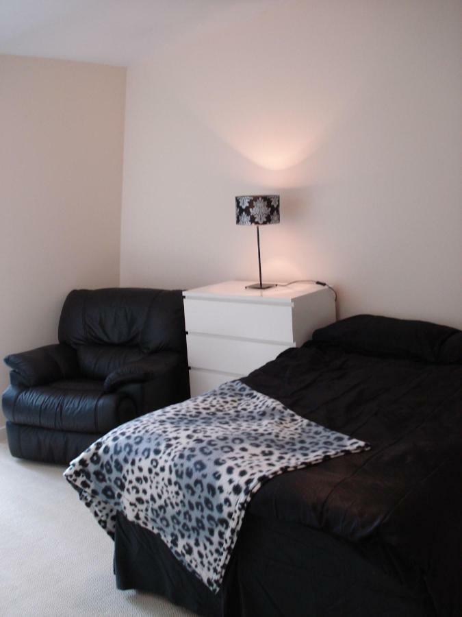 Studio @ 108 Heritage Court * Birmingham