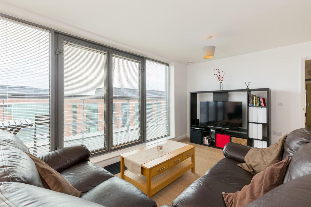 Centre Penthouse Apartment *