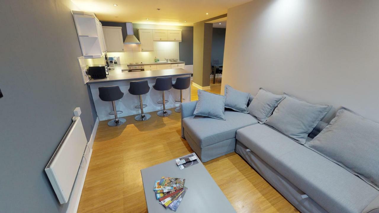 Apartment In The City Properties, 124 Viva