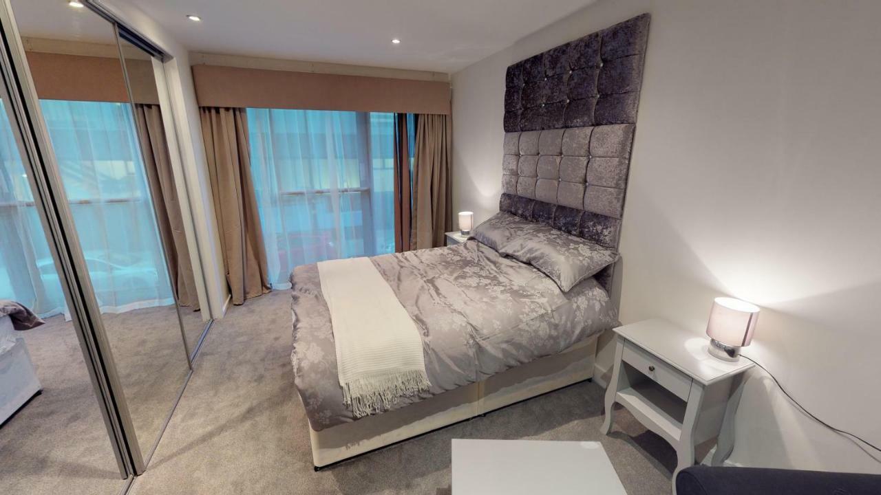 In The City Properties, 124 Viva