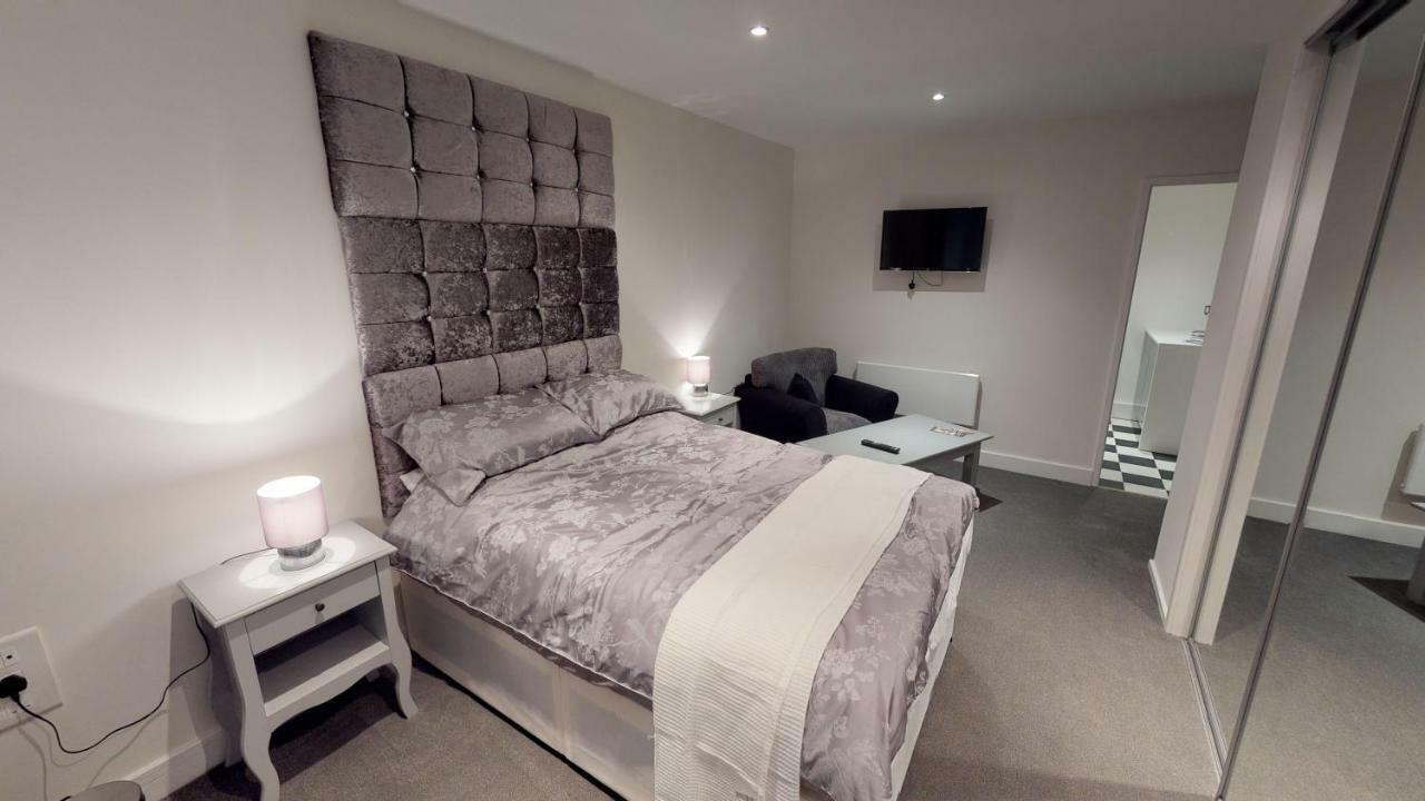 Apartment In The City Properties, 124 Viva
