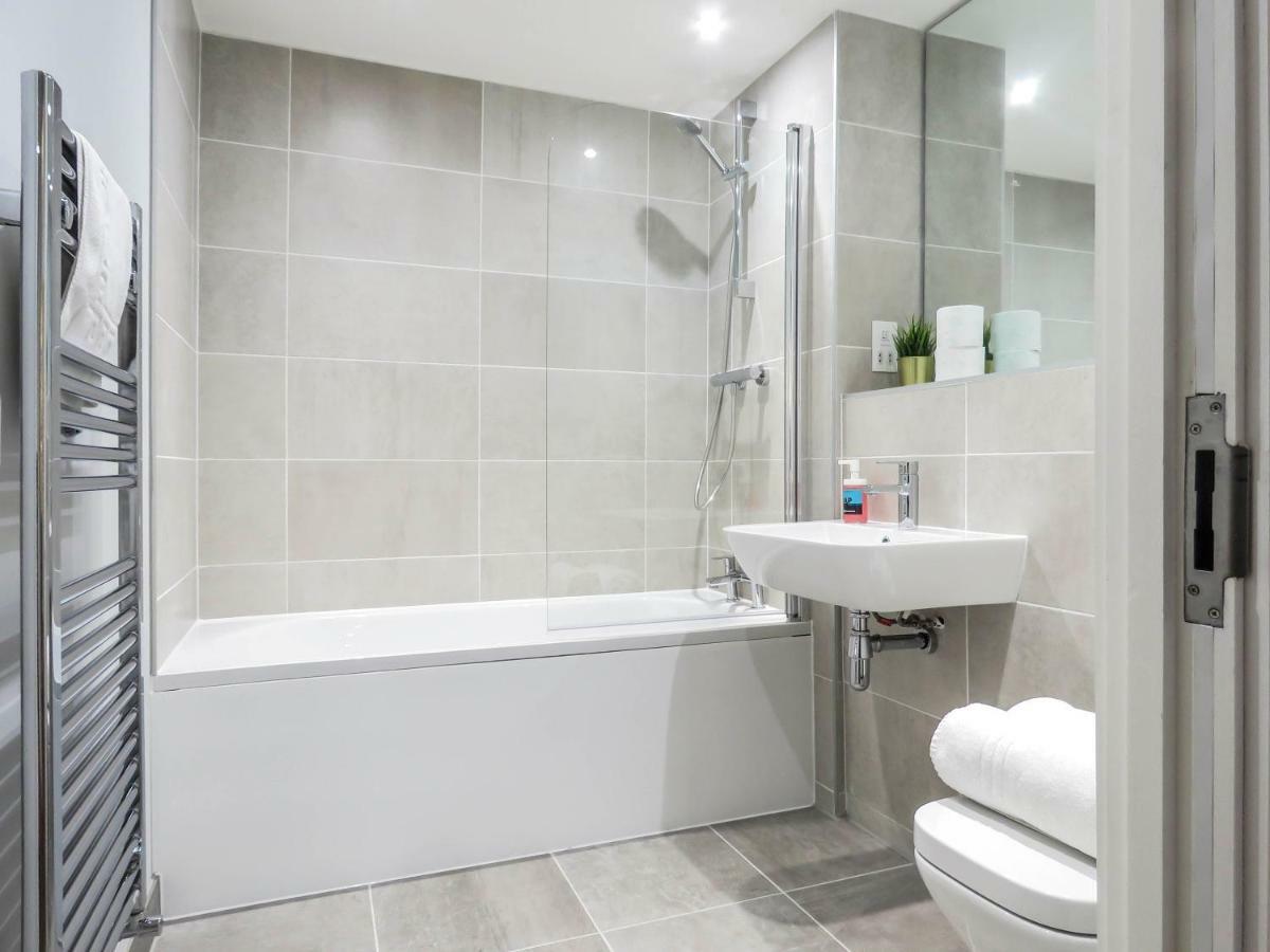 Apartment Tudors Esuites Jq Two Bedrooms