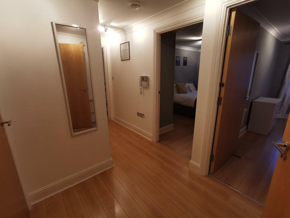 Apartment The Qube * Sleeps 6 * Parking