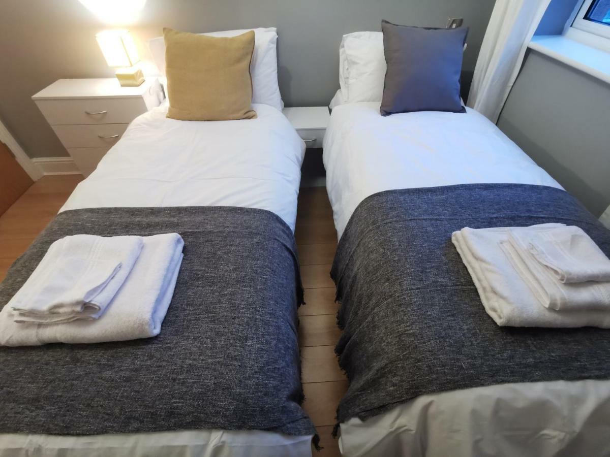 Apartment The Qube * Sleeps 6 * Parking