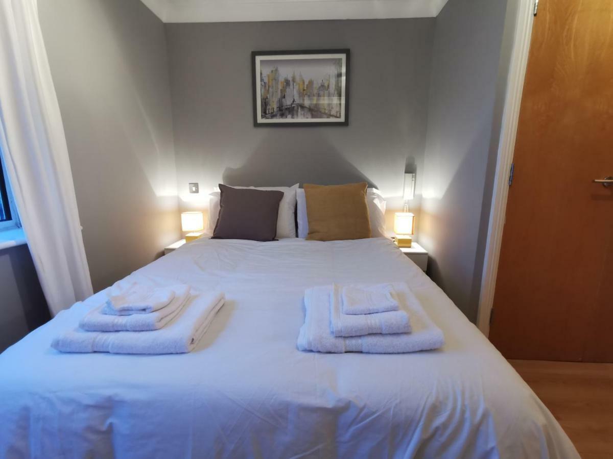 Apartment The Qube * Sleeps 6 * Parking