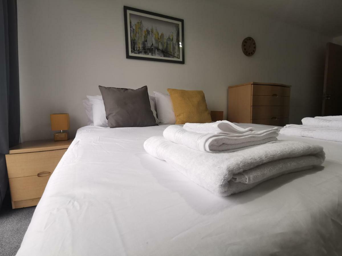 Voyager * Sleeps 6 * Parking Apartment Birmingham