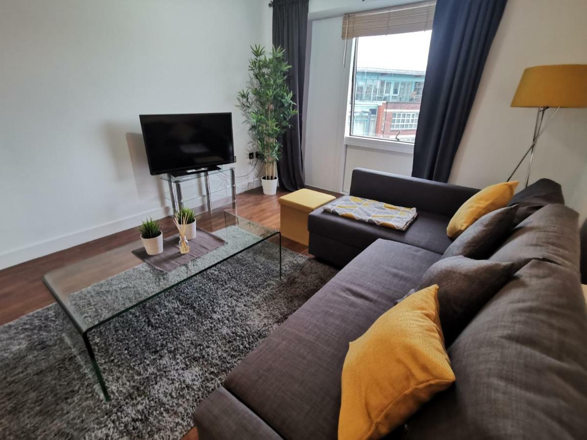 Voyager * Sleeps 6 * Parking * Birmingham