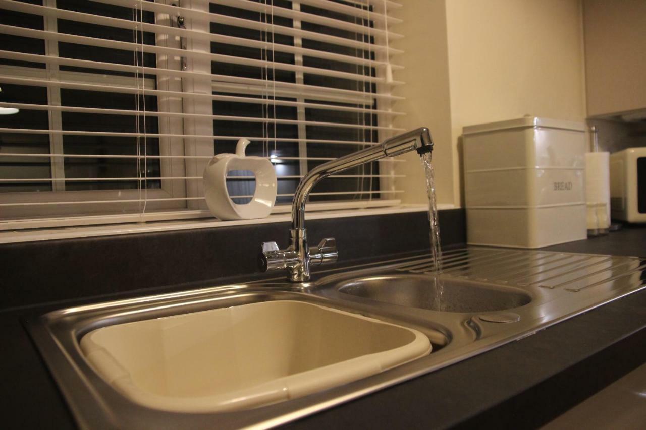 Apartment Staynec Coach House - For Company, Contractor & Leisure - Nec, Hs2, Jlr, Airport *