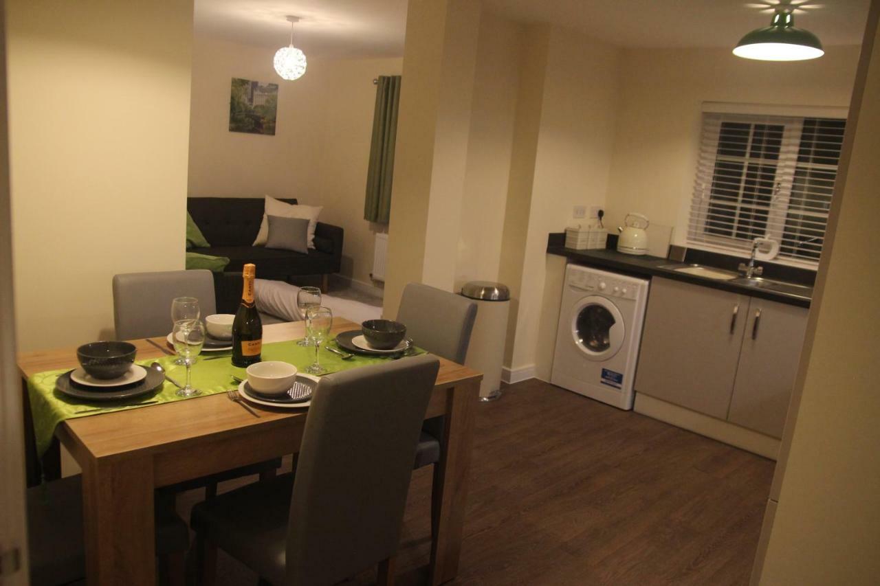 Apartment Staynec Coach House - For Company, Contractor & Leisure - Nec, Hs2, Jlr, Airport Birmingham