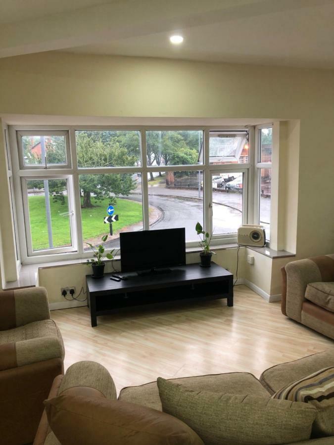 Treetops Flat2 Hall B28 Apartment *
