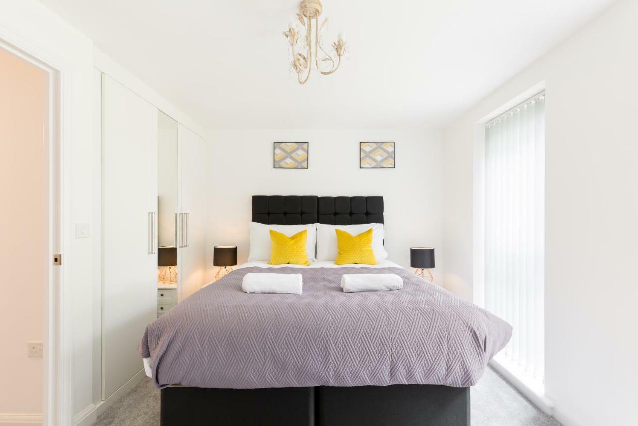 Holiday home Sherlock Family And Contractor By Svelte Living Secure Parking Birmingham