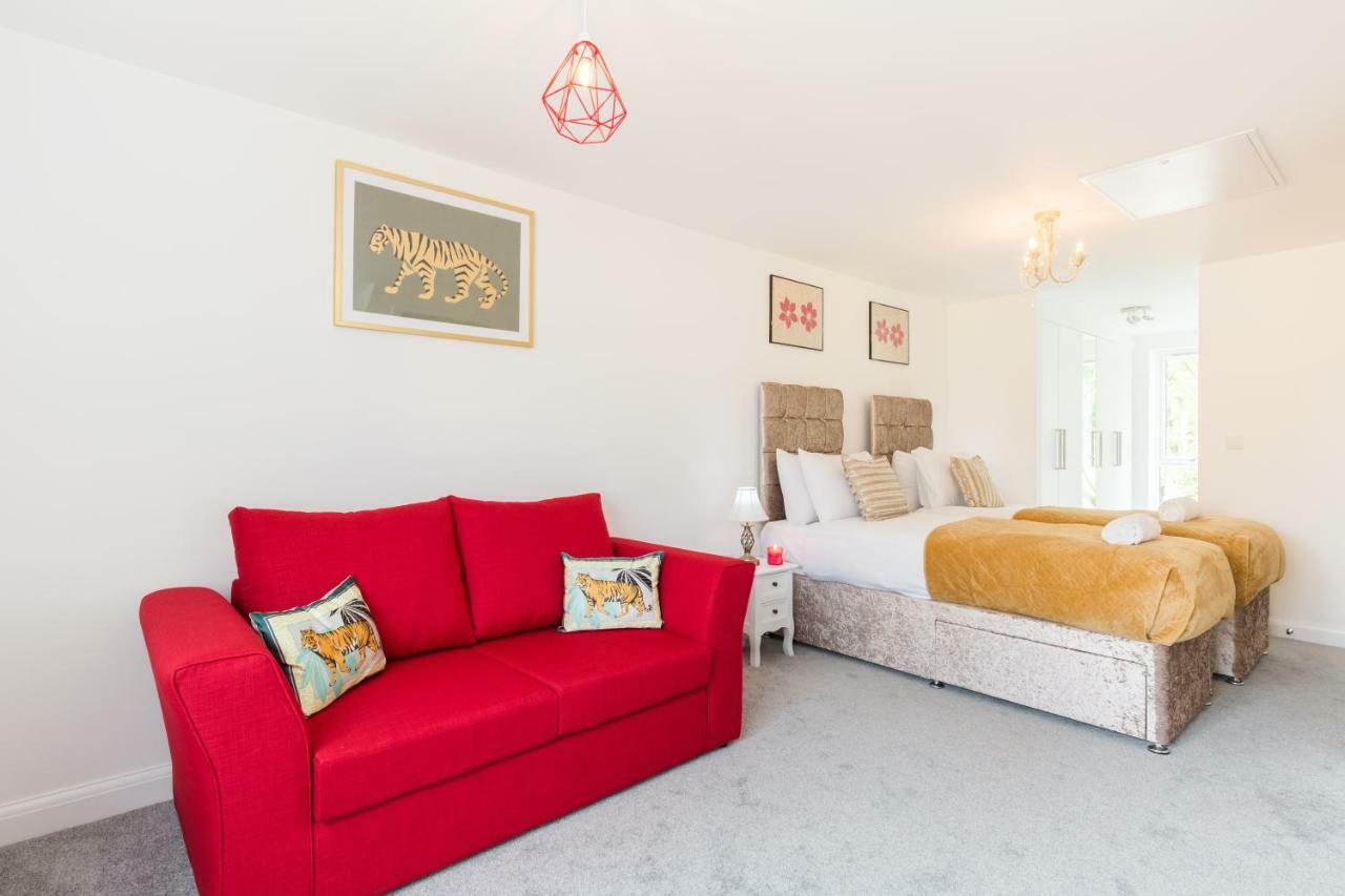 Holiday home Sherlock Family And Contractor By Svelte Living Secure Parking Birmingham