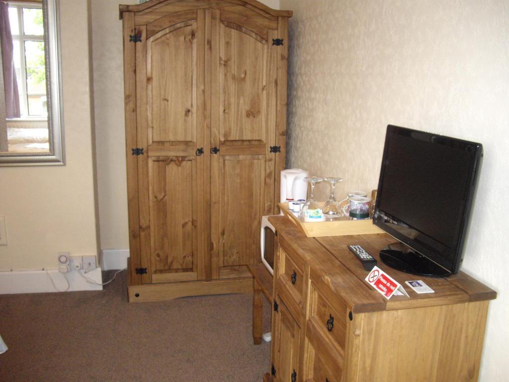 The White House Quality B&B Near Bham Nec/Airport Guest house