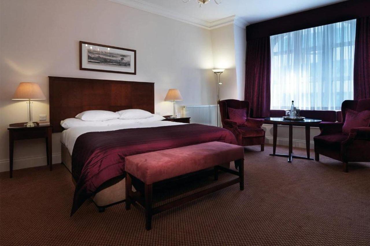 Macdonald Burlington 4*