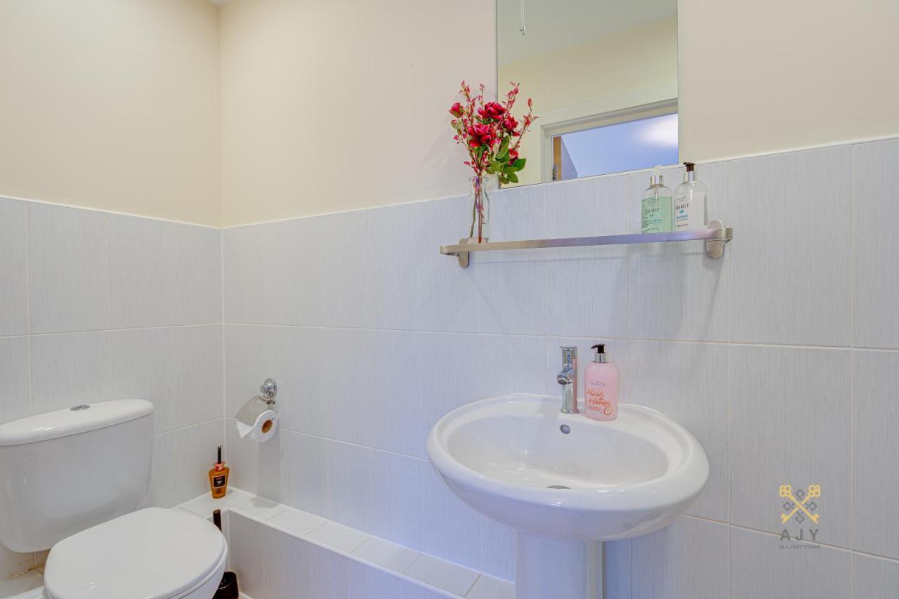 Mica Point Centre Apartment *