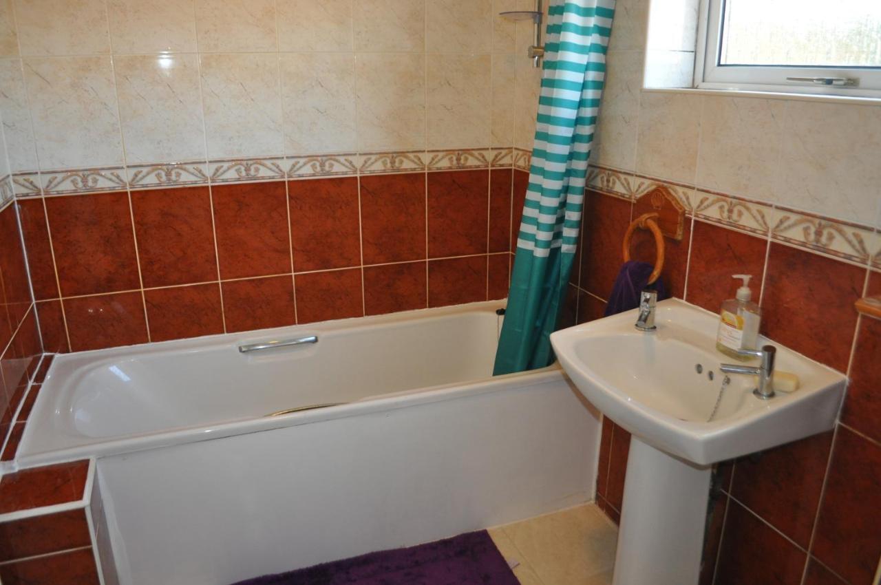 3 Bed House In City Centre Near M6 And Aston Holiday home *