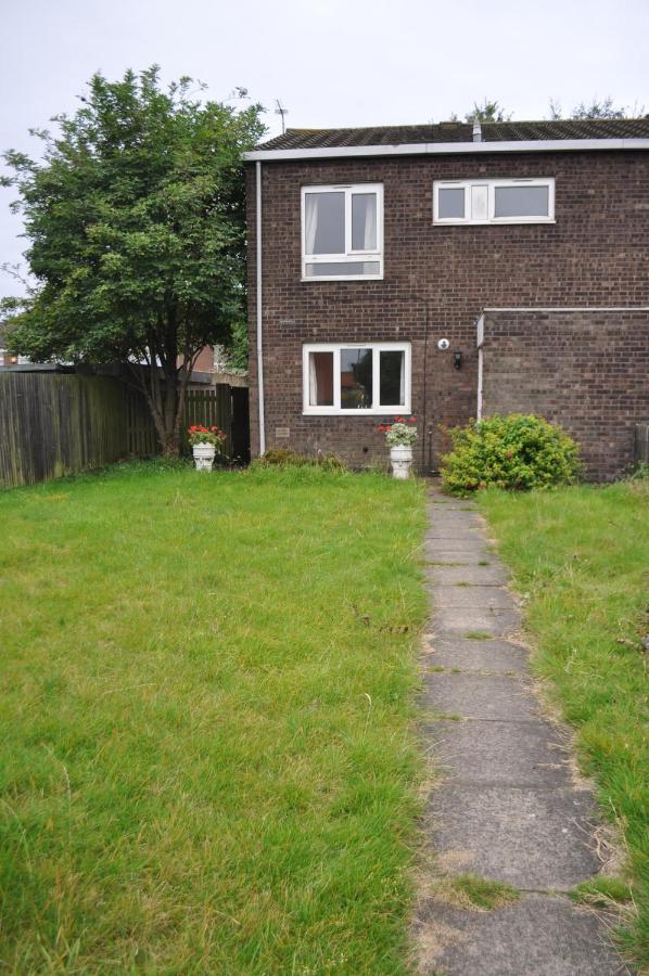 3 Bed House In City Centre Near M6 And Aston *