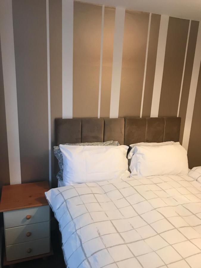 Apartment Ground Floor Contemporary 1 Bed *