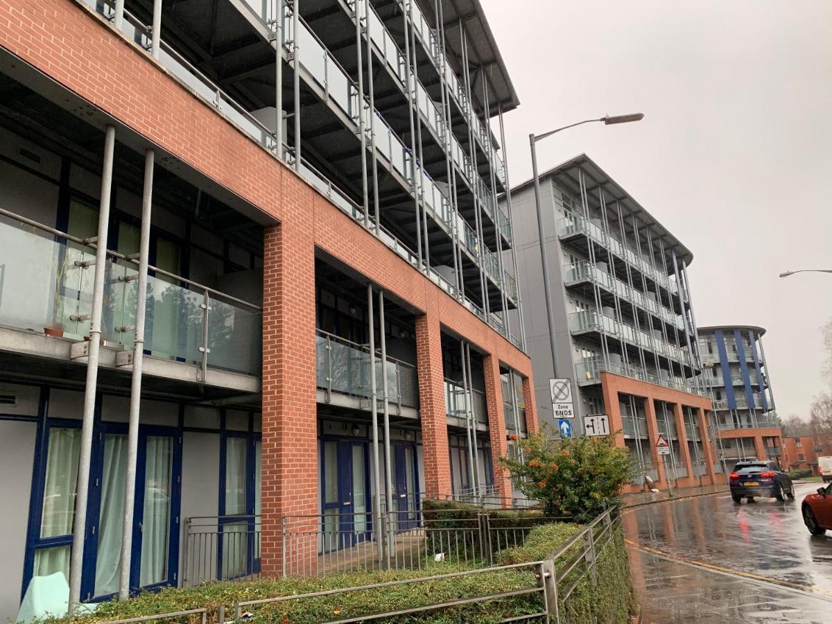 Modern Apartment- Birmingham- Broad Street & Brindley Place- 10 Min Walk From Bullring, 02 Arena, New Street Station & Grand Apartment *