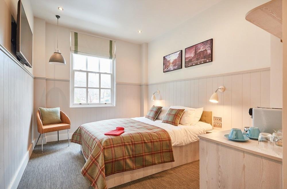 Saint Pauls House Hotel 4*