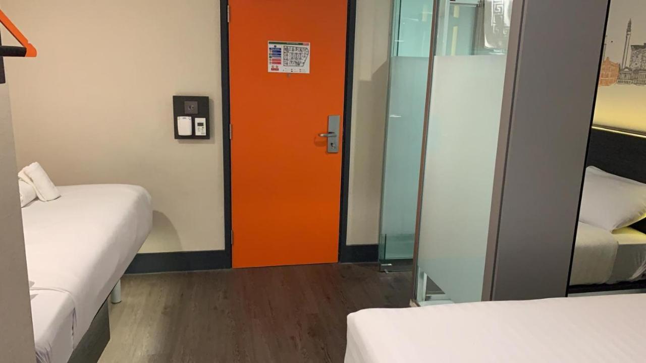 Easyhotel 3* Birmingham