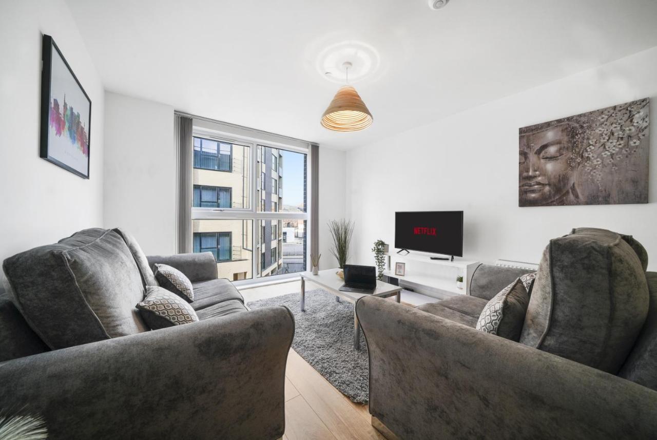 Onyx O2 Arena Brindley Place Broad Street Large Spacious Bed & Breakfast Birmingham
