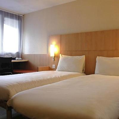 Ibis Centre Irving Street Hotel 2*