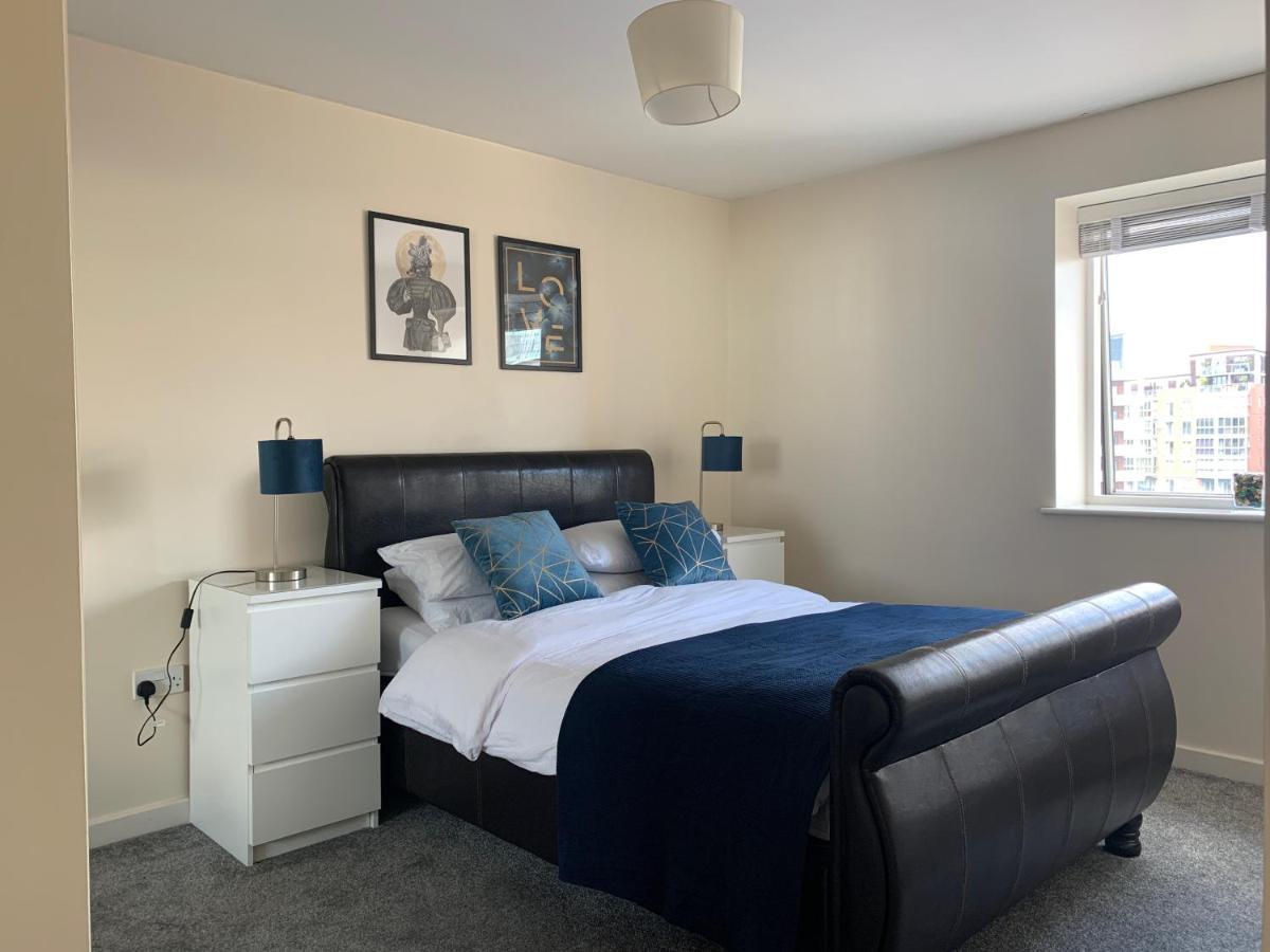 Apartment Sherborne Wharf City Centre By Broad St - Sleeps 4 *