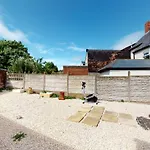 J Kyns Apartment 2 Bedrooms House With Two Double Beds