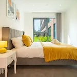 Cube/Mailbox/Luxury New Build- 2 Bed Apartment