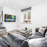 2 Bedroom - The Marsons Collection - New Luxury Apartment - Balcony - Secure Parking