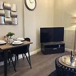 City Centre Luxury Silver Forge - Two Bedroom Apartment With Office - Brand New