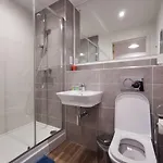 Spacious City Centre Apartments At Lexington Gardens By Hf Group