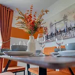 Luxurious Birmingham Home Private Parking Wifi - Near To Nec And Qeh