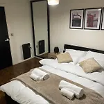 Luxury 1 Or 2 Bedroom Apartment Birmingham City Centre