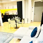 Mh Birmingham - 2 Bed 2 Bath Luxury Apartment - Financial District - Local Bar And Dining Deals Available